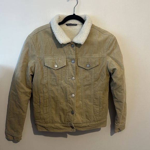Brandy Melville Tan Corduroy Jacket for Casual Wear Size Small - Picture 2 of 5